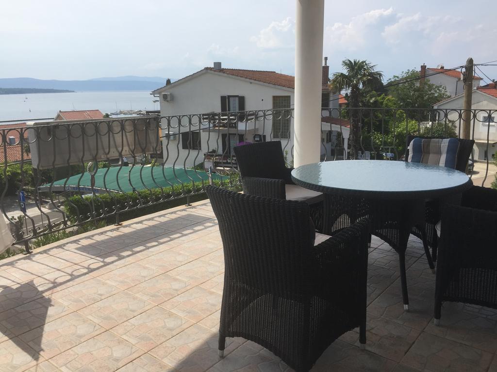 Apartments Antonia Malinska Exterior foto